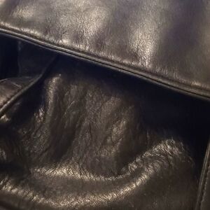 Vintage Brio Black Leather  missing a snap weird on the bottom